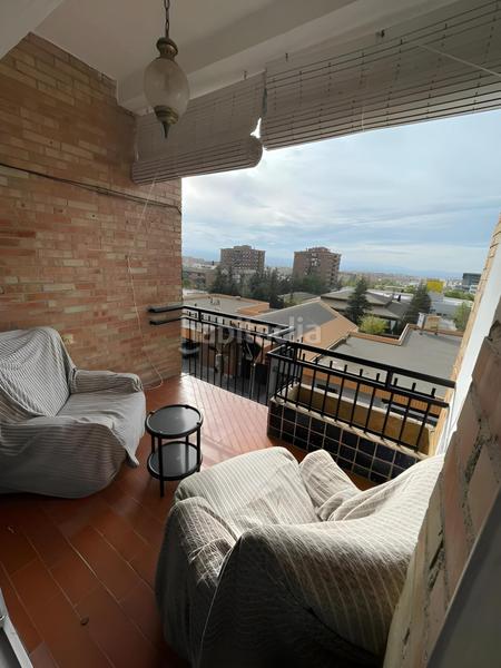 Foto dbbd4383-e217-4227-9cfb-5a2d19ca62a1. Alquiler piso amplio y luminoso piso de 4 dormitorios en alquiler zona Campo Verde, terraza, aire acondicionado y comunidad incluida en Granada