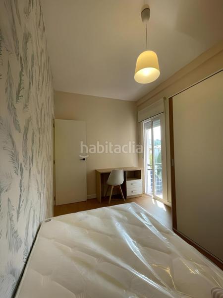Foto eb5e0575-3b71-41df-a415-c830e5cdeaa4. Alquiler piso amplio y luminoso piso de 4 dormitorios en alquiler zona Campo Verde, terraza, aire acondicionado y comunidad incluida en Granada
