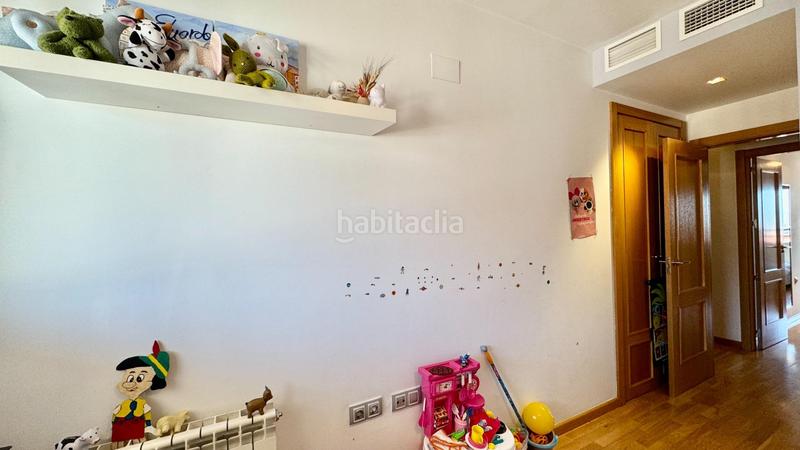 Foto 34ea771a-ce86-4540-9b61-80212d3f407b. Alquiler apartamento piso en alquiler en Campus de la Salud, terraza, piscina y parking incluido ref dlr00044 en Granada