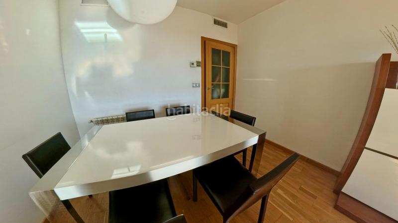 Foto 353c4985-850f-4e10-ad5b-e3fb4afe1df8. Alquiler apartamento piso en alquiler en Campus de la Salud, terraza, piscina y parking incluido ref dlr00044 en Granada