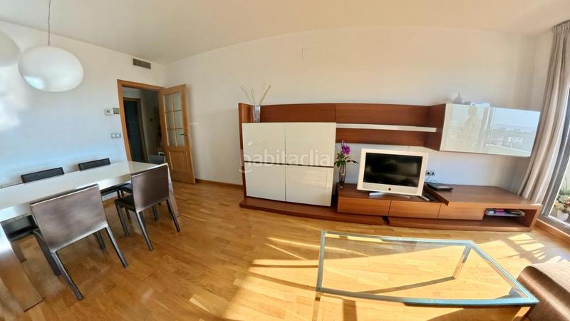 Foto 5cf820cb-05b2-4db4-9e28-9881dd6180a6. Alquiler apartamento piso en alquiler en Campus de la Salud, terraza, piscina y parking incluido ref dlr00044 en Granada