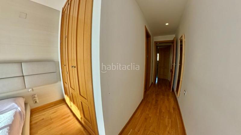 Foto a876e93a-93b9-4d38-80b2-96ddefe6e8a4. Alquiler apartamento piso en alquiler en Campus de la Salud, terraza, piscina y parking incluido ref dlr00044 en Granada