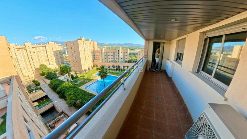 Foto c8f49557-9b1f-4e38-b739-9b8373ed5d00. Alquiler apartamento piso en alquiler en Campus de la Salud, terraza, piscina y parking incluido ref dlr00044 en Granada