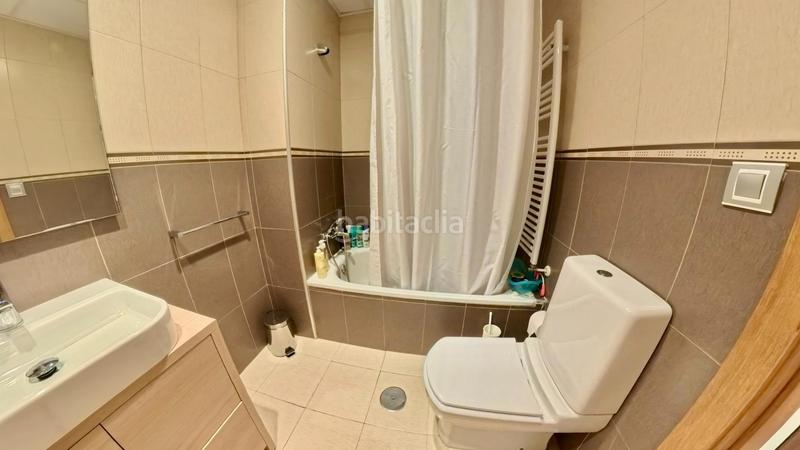 Foto e4026e61-fd1f-4f41-b82b-7c9d4f91b45f. Alquiler apartamento piso en alquiler en Campus de la Salud, terraza, piscina y parking incluido ref dlr00044 en Granada
