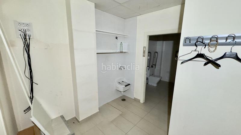 Foto 0477d772-5b3c-4b11-8dba-e66ed4a51aa1. Rent business premise in Camino de Ronda Granada