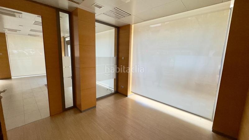 Foto 0b894e43-6680-4cea-94f1-14b5fb4ff3e8. Rent business premise in Camino de Ronda Granada