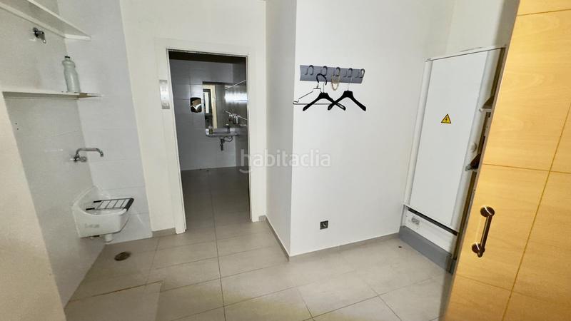 Foto 1267e3b3-ac6b-4392-a392-740fc413cc1c. Rent business premise in Camino de Ronda Granada