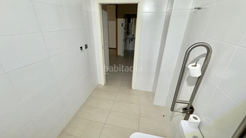 Foto 31f4eb23-00ad-4efe-bbd2-19299cd22f4e. Rent business premise in Camino de Ronda Granada