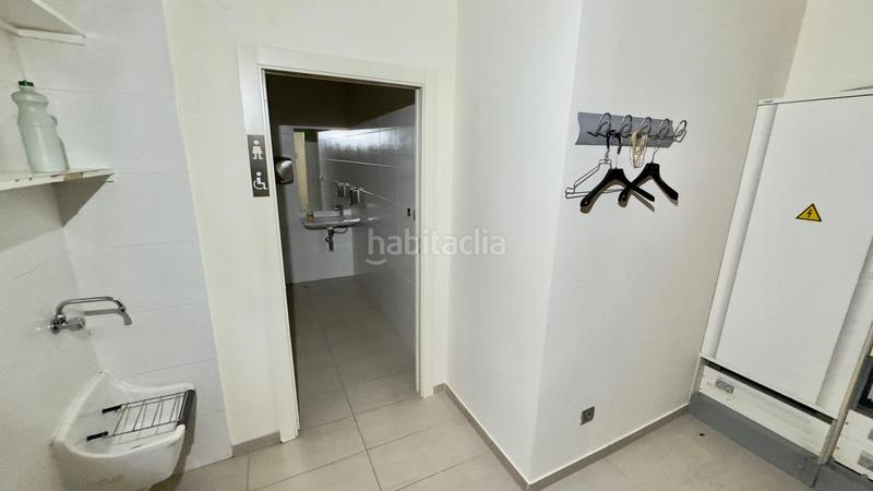 Foto 826106cb-be2c-41e0-9c88-81efef128210. Rent business premise in Camino de Ronda Granada