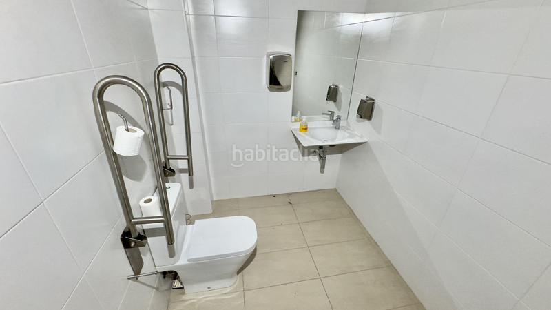 Foto 8d6acaef-1d09-4358-962e-a57339b163ff. Rent business premise in Camino de Ronda Granada