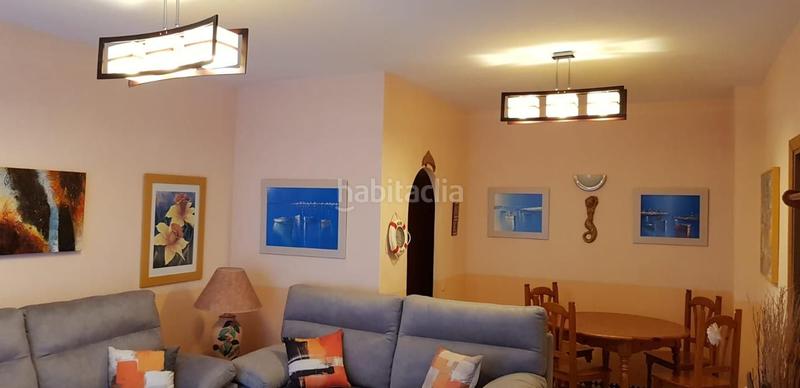 Foto 2a1b72d0-9690-431f-ae3e-892266353a3c. Alquiler piso apartamento de lujo en alquiler en primera línea de playa urbanización privilegiad en Estepona