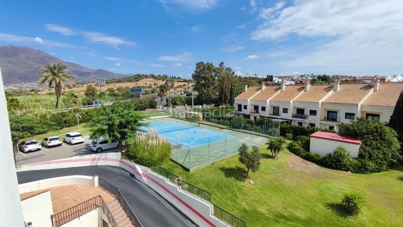 Foto 65020c88-408b-41e8-9305-8e16b62171d7. Alquiler piso apartamento de lujo en alquiler en primera línea de playa urbanización privilegiad en Estepona