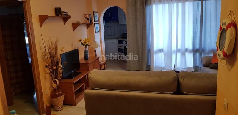 Foto 725e039f-be55-4c8e-8cbf-6e8dfa7c5d00. Alquiler piso apartamento de lujo en alquiler en primera línea de playa urbanización privilegiad en Estepona