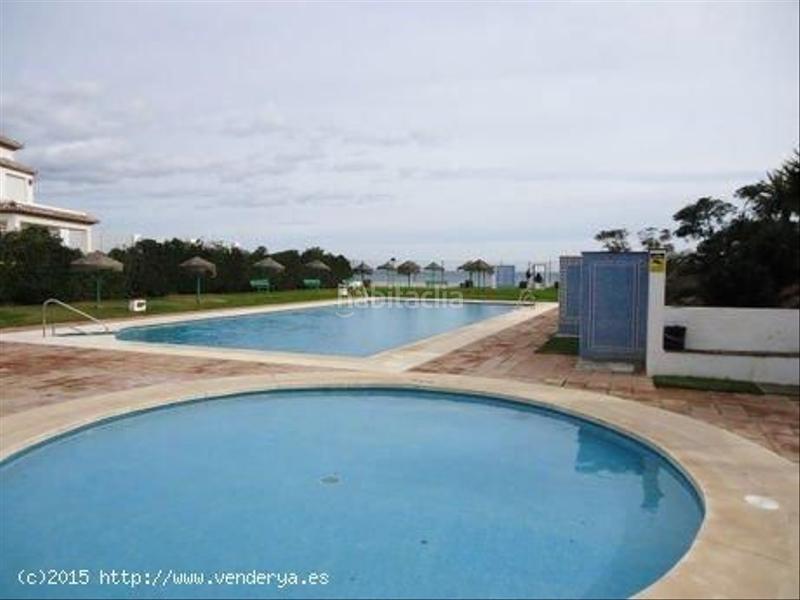 Foto 85ae3978-cc24-49d6-abc3-75447d464ab9. Alquiler piso apartamento de lujo en alquiler en primera línea de playa urbanización privilegiad en Estepona