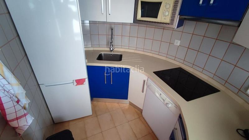 Foto c4f15933-bece-46d5-b431-e7927c2c4870. Alquiler piso apartamento de lujo en alquiler en primera línea de playa urbanización privilegiad en Estepona