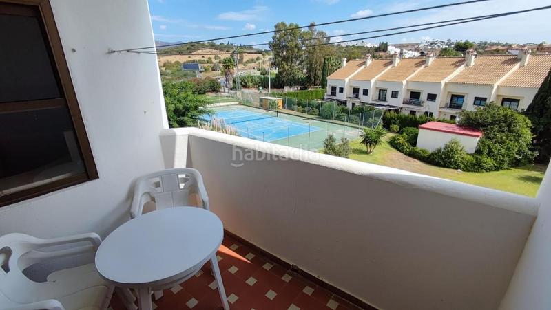 Foto d8260a5f-eb26-4f18-b7cf-ab6f7213ba39. Alquiler piso apartamento de lujo en alquiler en primera línea de playa urbanización privilegiad en Estepona