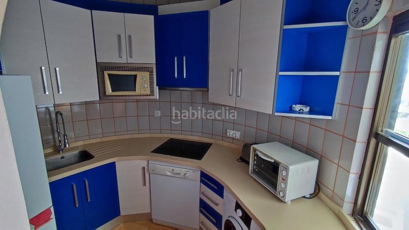 Foto e0c90417-6568-4f1b-9d21-09c98dd45220. Alquiler piso apartamento de lujo en alquiler en primera línea de playa urbanización privilegiad en Estepona