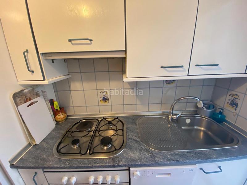 Foto 75da3d80-f526-4e34-a700-e0113e82b01c. Alquiler piso amplio y cómodo piso de 4 dormitorios ideal para estudiantes zona San Francisco Javier calle ribera del beiro comunidad incluid en Granada