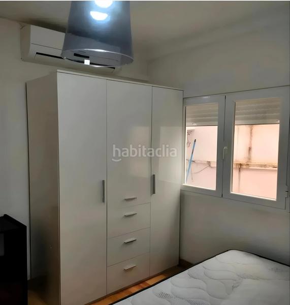Foto 3a868143-19af-4793-8953-9ddfc77e0d4b. Piso  en venta en calle ángel barrios, esquina Camino de Ronda 2 dormitorios, 1 baño, patio comunitario en usufructo, ascensor dl en Granada