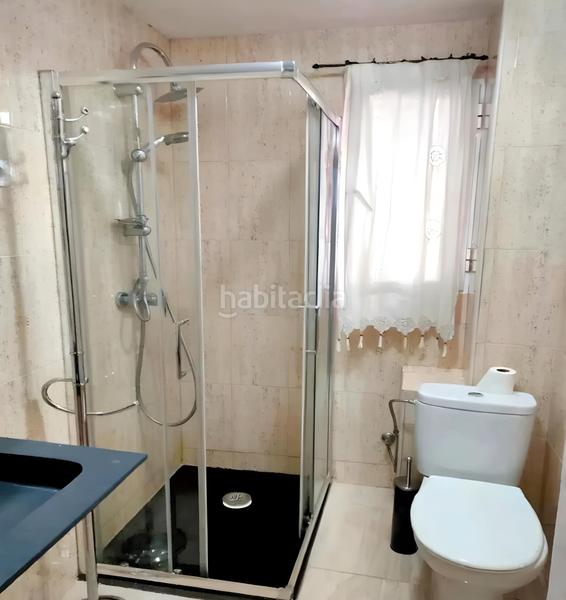 Foto c815cb59-4ee7-404a-b972-312f87c2eef9. Piso  en venta en calle ángel barrios, esquina Camino de Ronda 2 dormitorios, 1 baño, patio comunitario en usufructo, ascensor dl en Granada