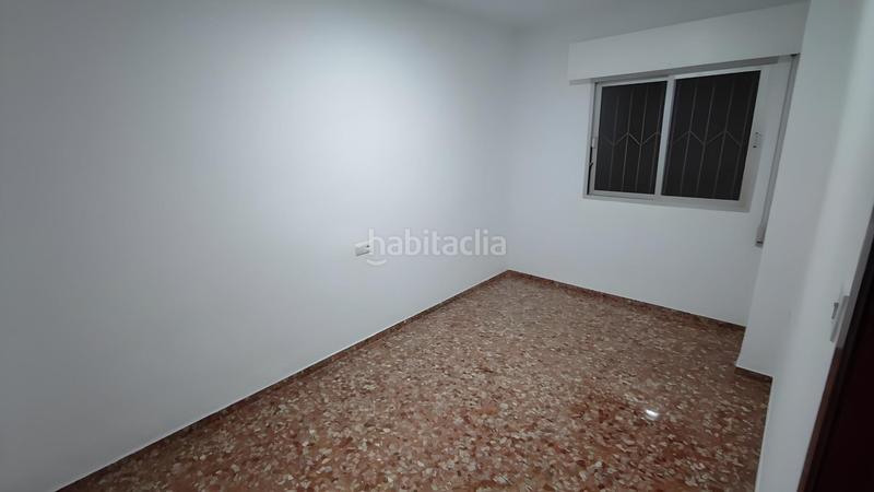 Foto 0ecc7ada-9a50-4e1e-8a05-b13ec790e102. Alquiler piso cómodo piso de 4 dormitorios en alquiler sin muebles zona granada ref dlr 1083 en Maracena