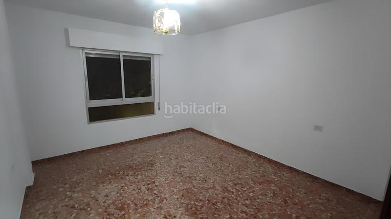 Foto 875403a3-3aaa-4df3-8607-e1e276d703bc. Alquiler piso cómodo piso de 4 dormitorios en alquiler sin muebles zona granada ref dlr 1083 en Maracena