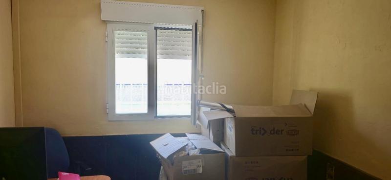 Foto a82fb933-abaf-4d74-8b5e-e3db33e7ef65. Chalet  independiente en venta en urbanización arenal parcela urbana de 1.000 m, todo en una planta, piscina y garaje en Alhendín