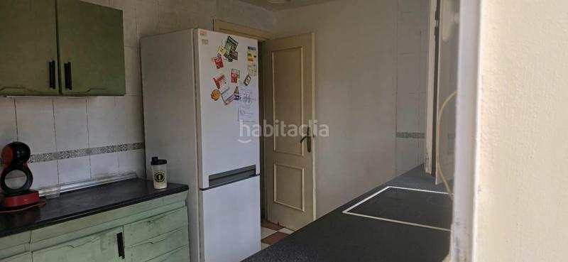 Foto fb7cd2fe-bcc1-4d75-8028-419abde7dc30. Chalet  independiente en venta en urbanización arenal parcela urbana de 1.000 m, todo en una planta, piscina y garaje en Alhendín