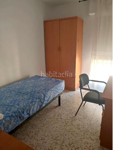 Foto 7e527aee-540a-4c64-835c-fd9c109821f7. Lloguer pis amb calefacció a Angustias - Chana - Encina Granada