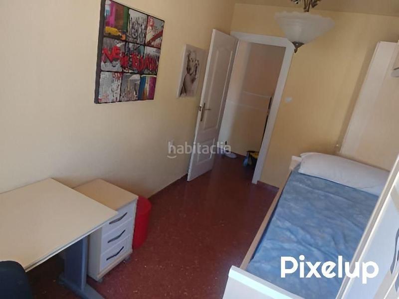 Foto 27a793d2-00af-4553-9cd1-f4275b7642cb. Alquiler piso magnífico piso en alquiler en c rey abu said, Fígares capital ref dlr883 en Granada