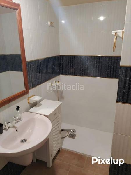 Foto 55d6386c-1d52-452d-b543-9d9c831e6866. Alquiler piso magnífico piso en alquiler en c rey abu said, Fígares capital ref dlr883 en Granada
