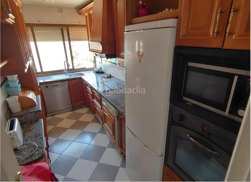 Foto 65a96032-27eb-4843-9d88-2e0a6372eb3a. Alquiler piso magnífico piso en alquiler en c rey abu said, Fígares capital ref dlr883 en Granada