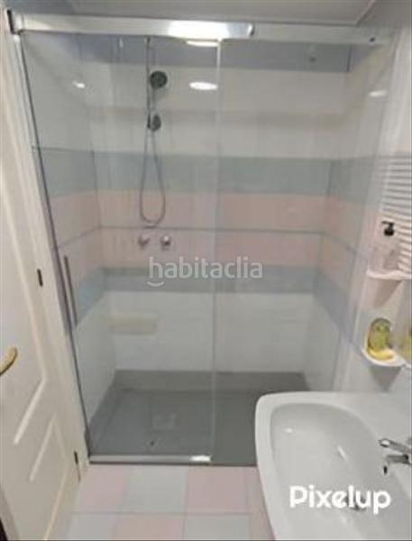 Foto 95fa83b6-cd41-436d-bea9-93bfe64b7e62. Alquiler piso magnífico piso en alquiler en c rey abu said, Fígares capital ref dlr883 en Granada