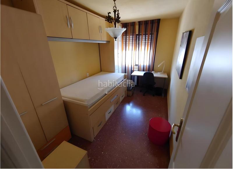 Foto a4c97f7b-b07e-449e-a4d8-49ca5cb6f61c. Alquiler piso magnífico piso en alquiler en c rey abu said, Fígares capital ref dlr883 en Granada