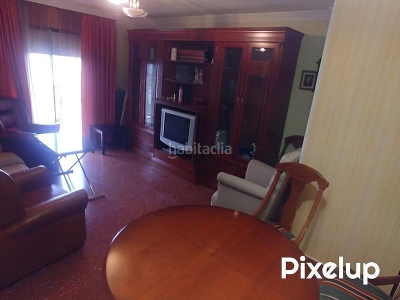 Foto b03c1719-ebe7-47e0-8a5b-38b98956baf6. Alquiler piso magnífico piso en alquiler en c rey abu said, Fígares capital ref dlr883 en Granada