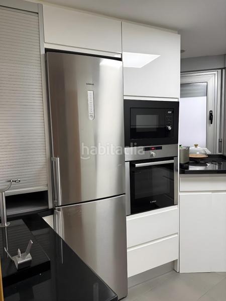 Foto 1d9074d4-8fe2-4464-b36e-3397f4603621. Rent flat with heating parking in Rosaleda - Juventud Granada