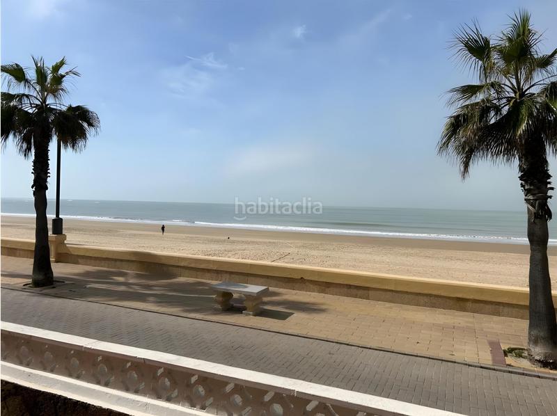 Foto 0ad67715-c9d0-4e75-af2c-b24144c443e5. Piso apartamento reformado frente a la Playa de la Regla paseo costa de la luz, en Chipiona