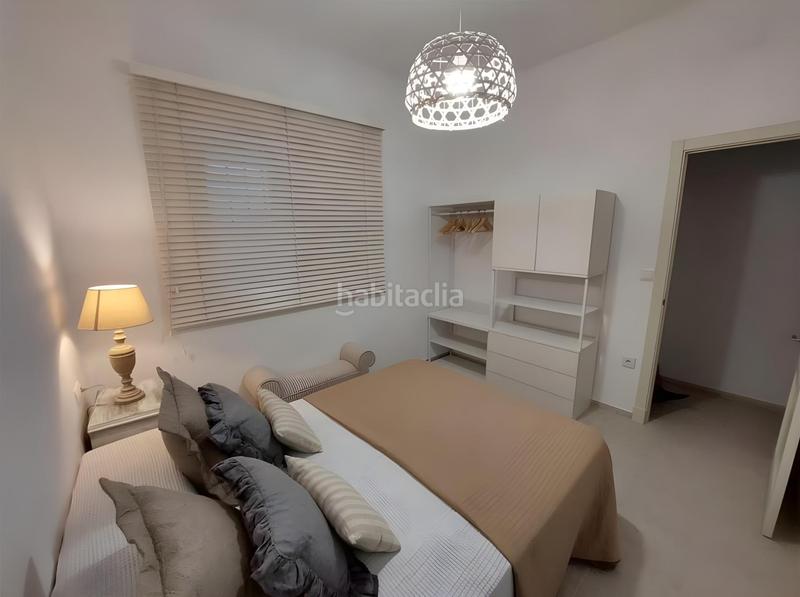 Foto f43b7dd1-c557-4e44-a775-94859b91e24a. Piso apartamento reformado frente a la Playa de la Regla paseo costa de la luz, en Chipiona
