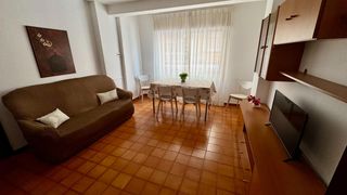 Affitto Appartamento  Calle ribera genil. Piso para estudiantes en figares  4 dormitorios  curso 20262027
