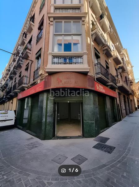 Foto 6ae30664-9f0f-4fd4-8f0b-8f95e052bb69. Alquiler local comercial  en alquiler esquina c azacayas con c los santos, centro en Granada