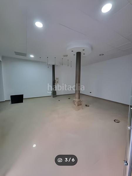 Foto 8a27f13c-523d-4f08-8539-797b3adbc3dd. Alquiler local comercial  en alquiler esquina c azacayas con c los santos, centro en Granada