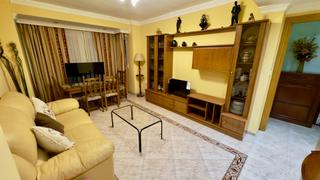 Location Appartement  Calle lopez sancho. Piso reformado en alquiler en la chana  ideal para estudiantes