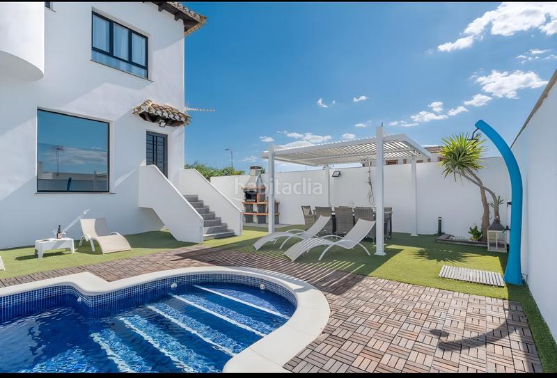 Foto 4e5f40a7-1691-4616-bfc1-34ea1638f0f8. Lloguer casa amb calefacció aparcament piscina a Gabias (Las)