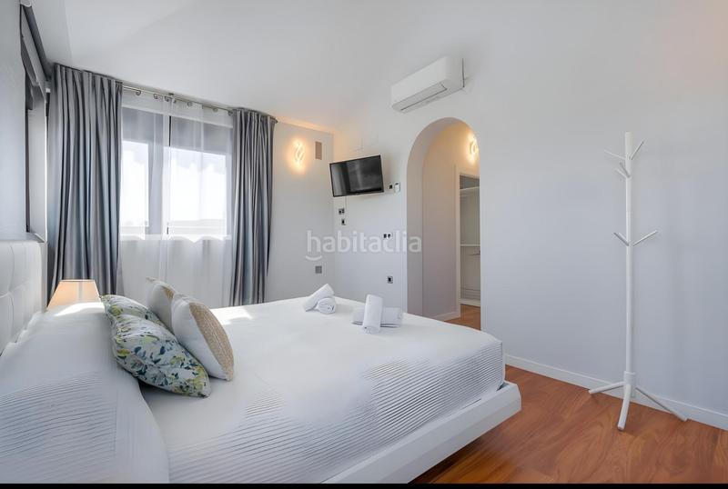 Foto 40cd7f5d-81af-4ec6-812f-0bcead608e61. Rent house with heating parking pool in Residencial Triana - Barrio Alto Gabias (Las)