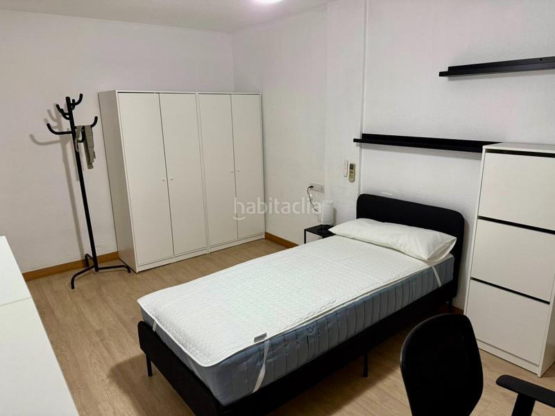 Foto 76ebcd18-daa9-49fa-8bc2-b6b9b8c8ca3a. Rent flat with heating parking in Fígares Granada