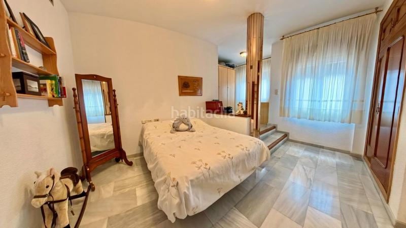 Foto ddeba063-6ff4-41fc-9245-c142437943a3. Semi detached house with heating parking pool in La Zubia Ciudad Zubia (La)