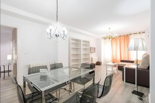 Miete Etagenwohnung  Avenida de america. Moderno piso luminoso en alquiler en el zaidín, granada  3 dormi