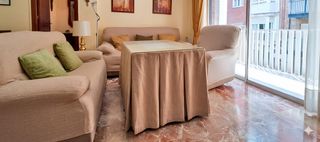 Lloguer Pis  Calle horno de abad. Amplio piso de 4 dormitorios en el centro de granada  ideal estu