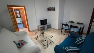 Location Appartement  Calle piedra santa. Piso moderno de 2 dorm. en realejo  ideal estudiantesprofesional