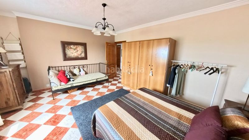 Foto 988e0c15-d6ac-46ea-9b9a-c320a20b4097. Casa adosada casa de lujo en venta en campo cámara, castril vistas al valle y la montaña, amplitud y calidad en Cortes de Baza